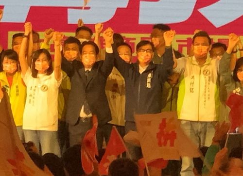 賴清德站台挺陳其邁 高喊為2千億建設「市長不能換」