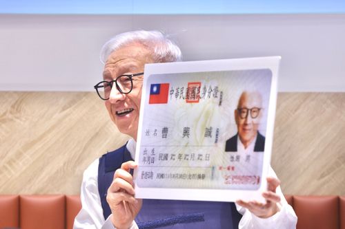 曹興誠霸氣嗆絕不活著看台灣變香港 坦言「不捐30億沒人聽我罵中共」