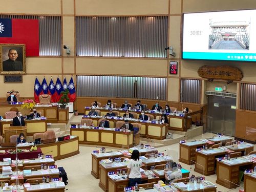 美女議員憂30億圖書館等他選上總統成泡沫  侯友宜：這輩子不開芭樂票