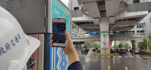 防範災害斷電號誌失靈 新北市260處重要路口加裝不斷電系統