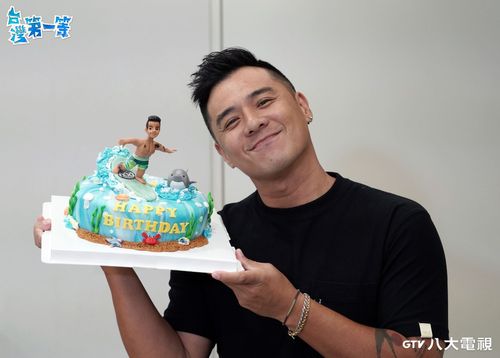 竇智孔慶43歲爽收大鵰紅內褲 當幸運物出戰金鐘