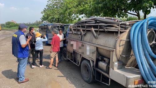 高雄工程行濫倒廢油逮到了!惡臭害民眾一度疏散 面臨1500萬元重罰
