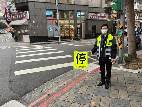 一間房8人共有2人不想賣 他搞定最難賣的房