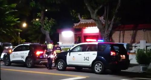 公園11人大亂鬥！喬機車維修開打　台中警全逮回