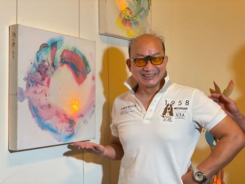 清大策辦OLED好光藝術展　與「台灣達利」跨界打造溫暖作品