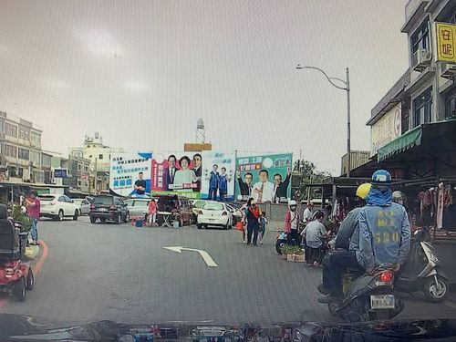 機車乘客把工地帽充當安全帽　桃警一查竟是通緝犯
