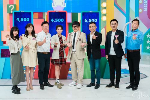 胡瓜坐鎮藍綠綜藝對決 鍾小平怒被許淑華虧喜歡把妹