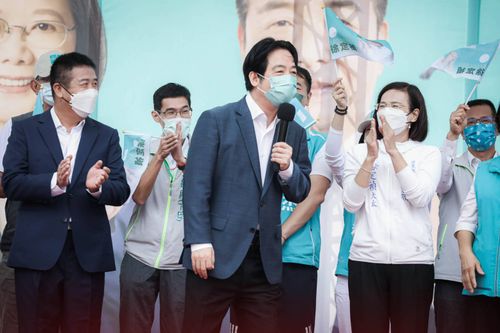 正副總統苗栗罕見合體　賴清德客語開場「縣長具備5大條件」