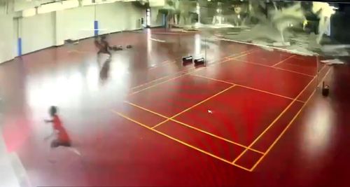 八德運動中心天花板如骨牌從天降 鄭運鵬批藍營:不要自己當檢察官