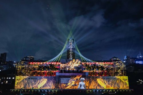 總統府變身「寶島戲院」秀巨作 國慶光雕今晚點燈展演至10日