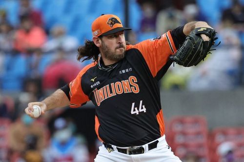 「燃燒野獸」復出首戰龍就是季後賽關鍵戰 餅總:投就對了