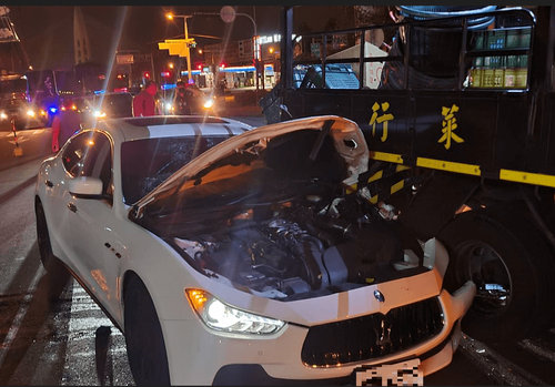 18歲LV男「自首」瑪莎拉蒂肇逃 貨車司機當面對質就是他