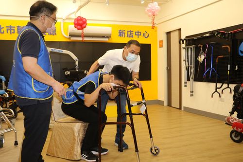 新北第二家輔具中心落腳新店　提供身障市民更便捷完善服務