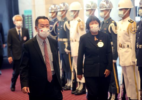 王美花確診隔離　顧立雄「快篩陰」即起7天自主防疫