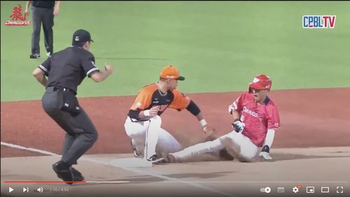 昨龍獅戰三壘爭議輔助判決 張政禹篤定:腳從頭到尾沒離開壘包