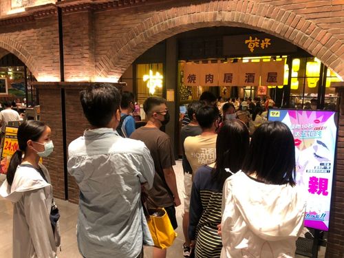 中秋節連假買氣旺!遠百4天業績成長35% 精品增逾40%