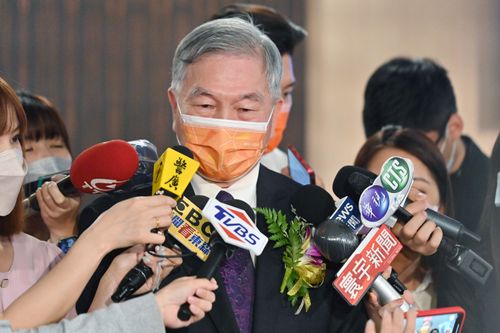 遭控放話「別找政府麻煩」擋疫苗 沈榮津出面這麼說