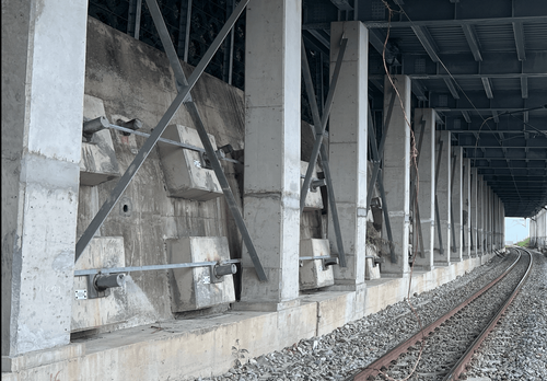 台鐵電車線斷裂！　「瀧溪＝大武」南下北上列車延誤