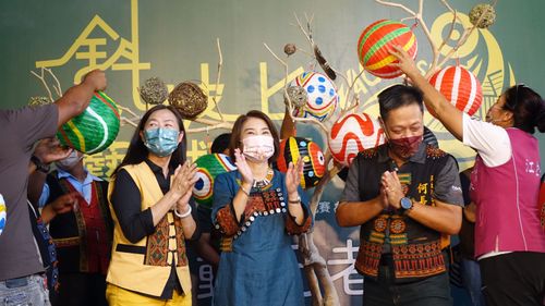 屏東斜坡上的藝術節周末登場　《放進去一下下》女主角 A-Lin斜坡上同歡