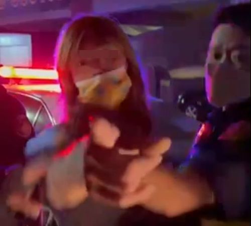 消防版燒肉粽事件!南投女9樓砸下滅火器 毀了千萬消防車