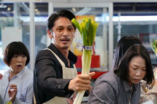 玉木宏《极道主夫》玩命练特技 男神跨海向台湾问好