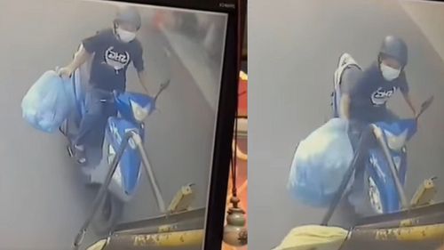 麥造!單手騎車丟垃圾讓他GG 她甩出瞬間也悲劇了