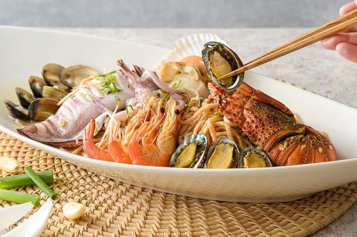 海鮮痛風宴一泊二食4666元!高雄國際連鎖酒店開賣線上旅展