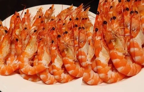 中秋烤肉男友沒剝蝦!她氣到翻桌 嗆「當眾下跪才原諒」