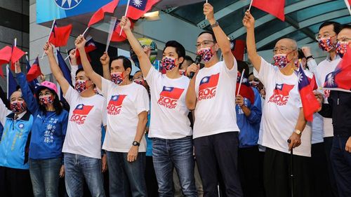 「蔣經國還在就把朱立倫馬英九拖去槍斃」　館長怒批國民黨投降派