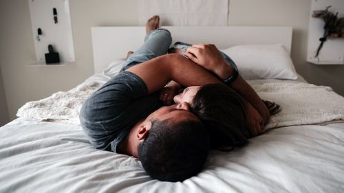 就是現在!通姦高峰期來了 2大因素讓「新年外遇熱」被超越