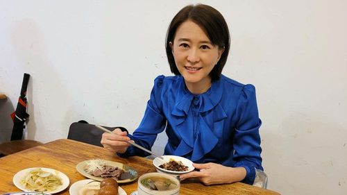 維基被改「無恥政客」、老公備註「吃軟飯的」 王鴻薇怒:我半步都不會退