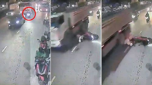 砂石車「黏TT」撞機車輾爆頭　影片驚悚！騎士負傷悲睹老婆慘死