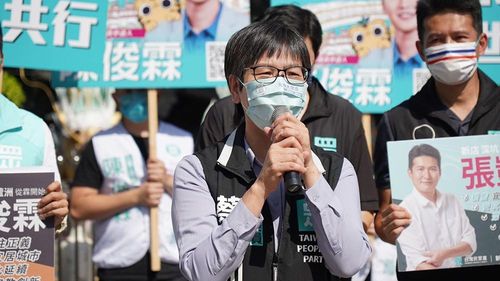 蔡壁如請辭「關鍵在人和」　李正皓：她戴好鋼盔卻沒人幫忙分散砲火
