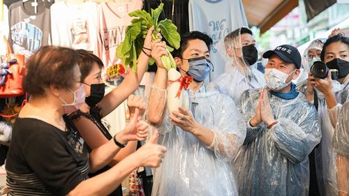復出轟「蔣萬安幼園見宋美齡」攏系假 周玉蔻下24小時通牒要他舉證